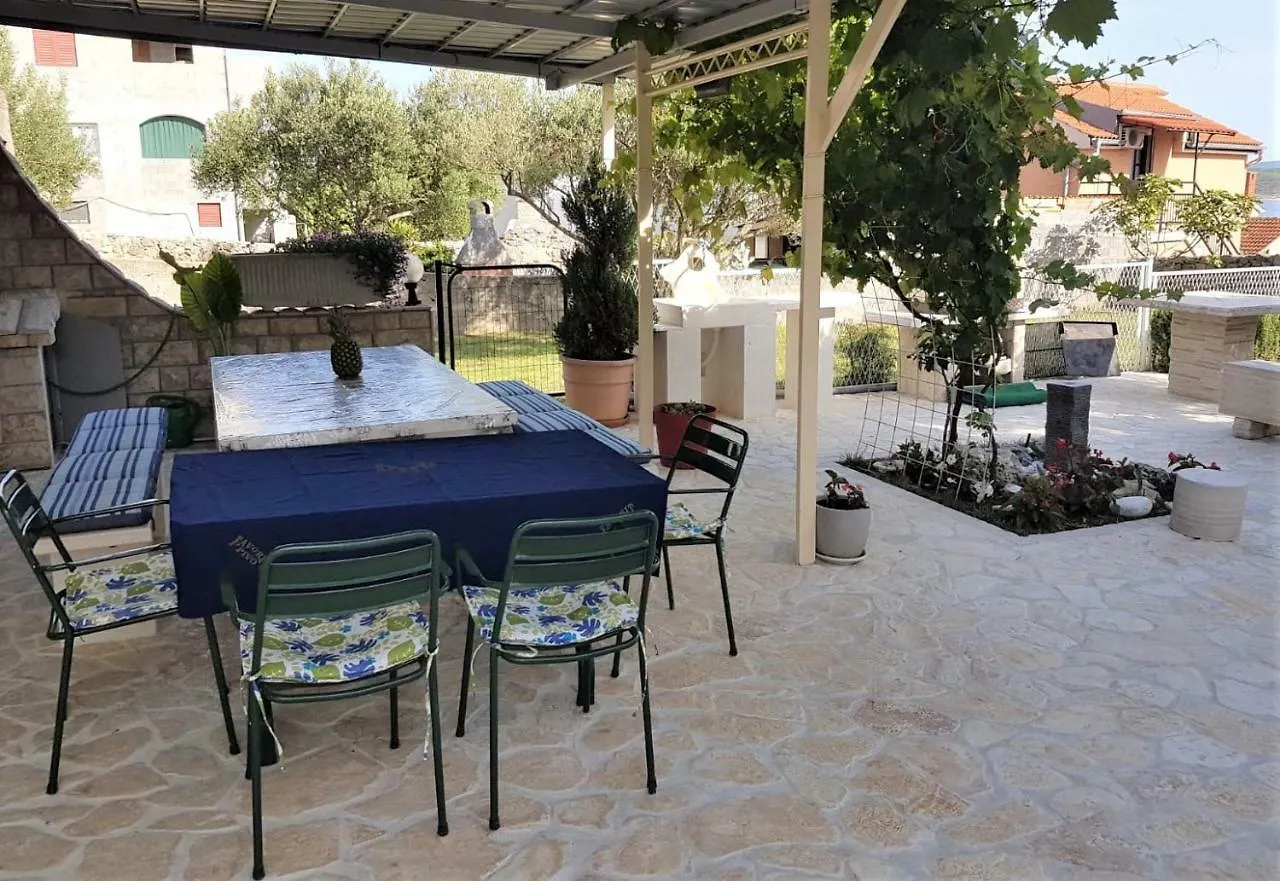Apartment Maslenica, Near Zadar Croatia