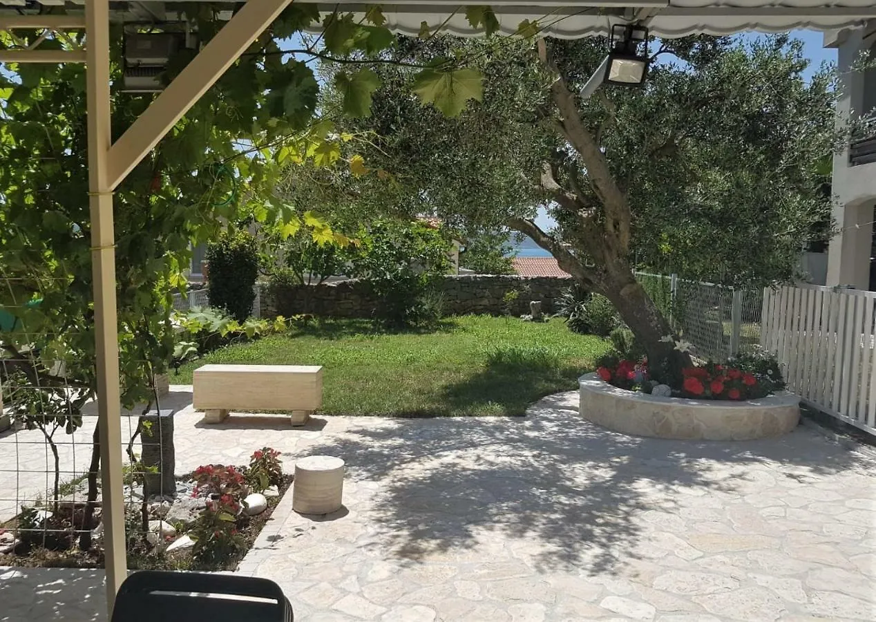 Apartment Maslenica, Near Zadar