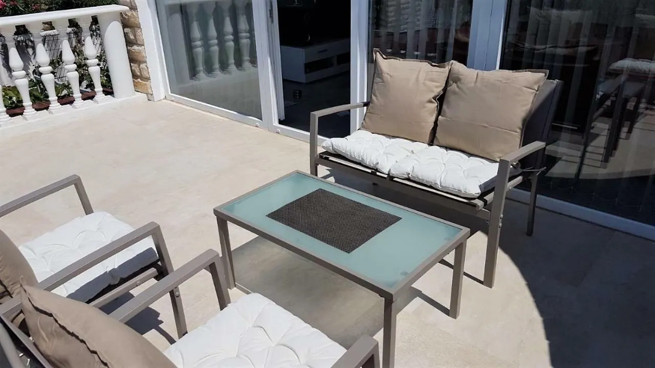 Apartment Maslenica, Near Zadar  Maslenica